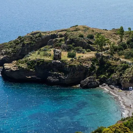 Torre Normanna 4* Альтавилла-Милича